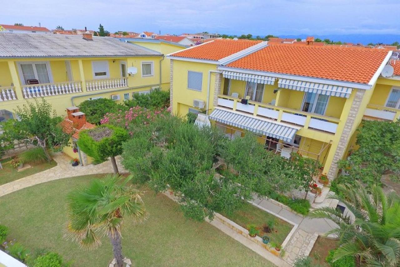 Apartment House Inga Vir Εξωτερικό φωτογραφία