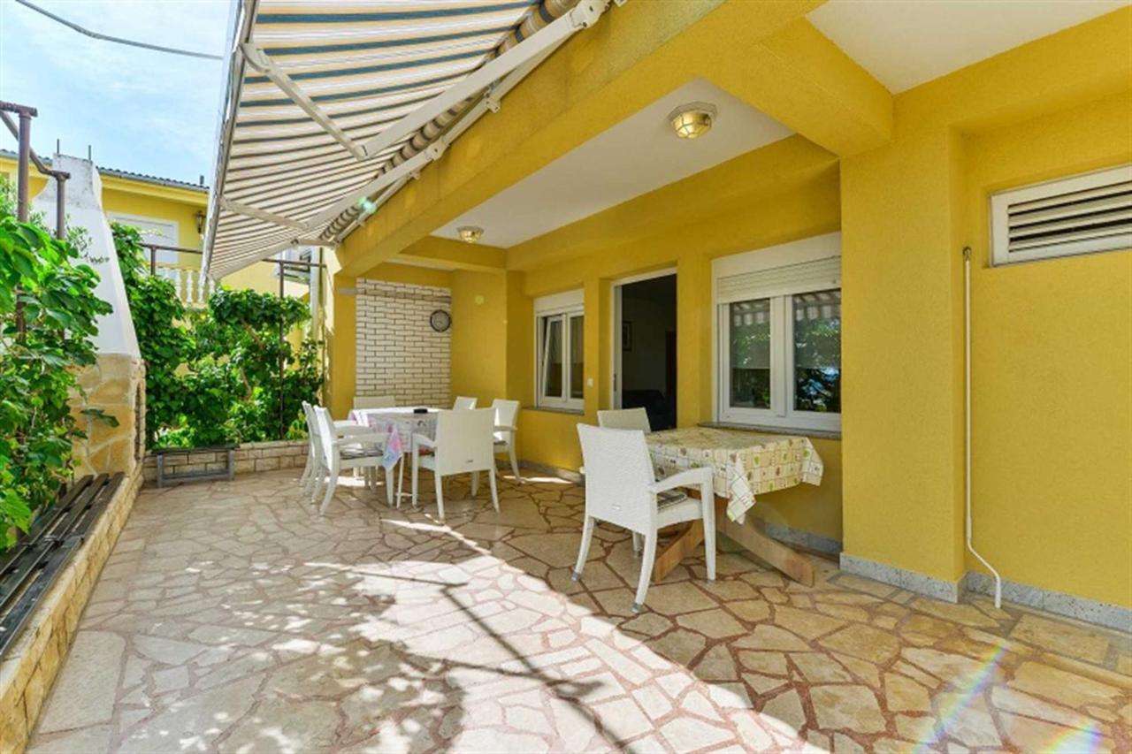 Apartment House Inga Vir Εξωτερικό φωτογραφία