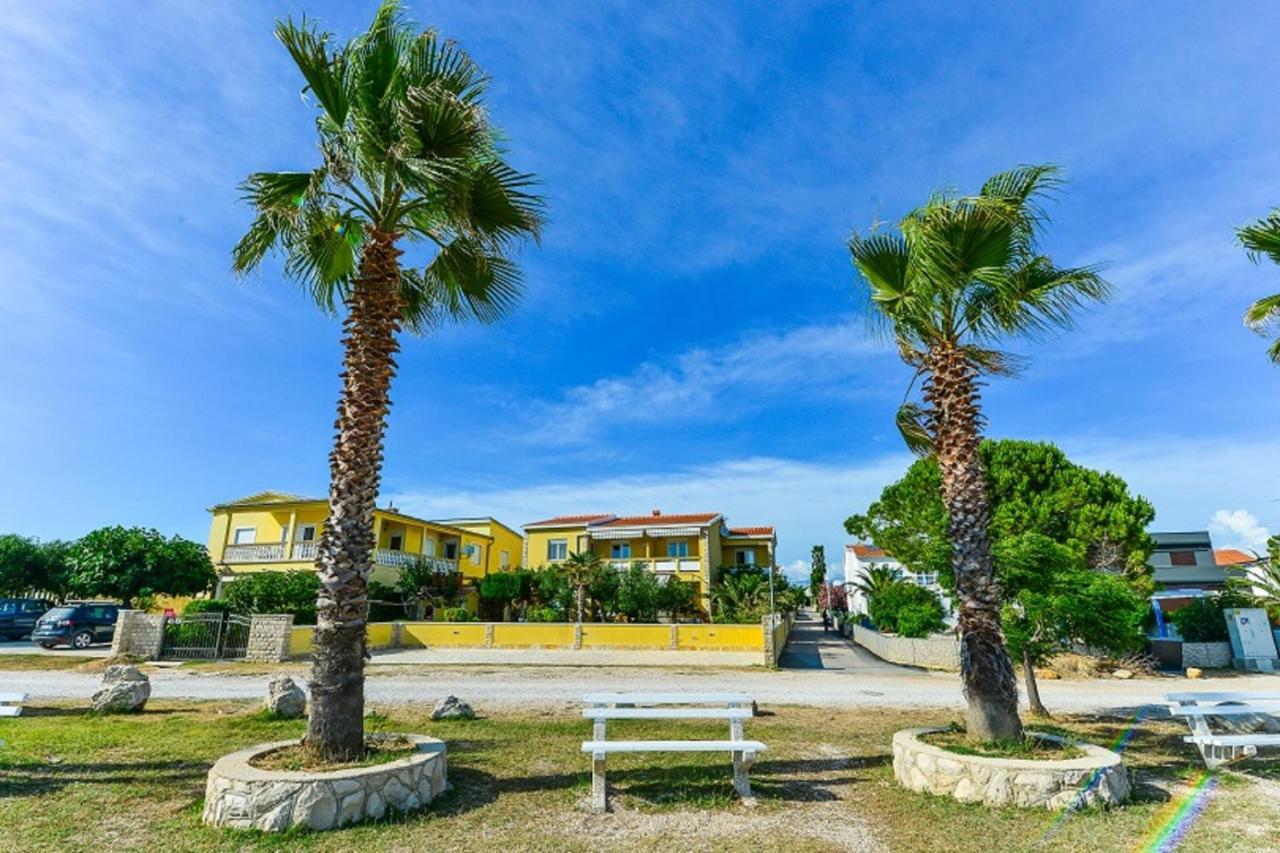 Apartment House Inga Vir Εξωτερικό φωτογραφία
