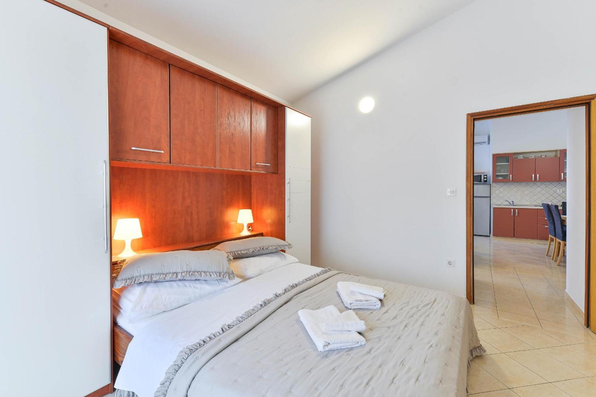 Apartment House Inga Vir Εξωτερικό φωτογραφία