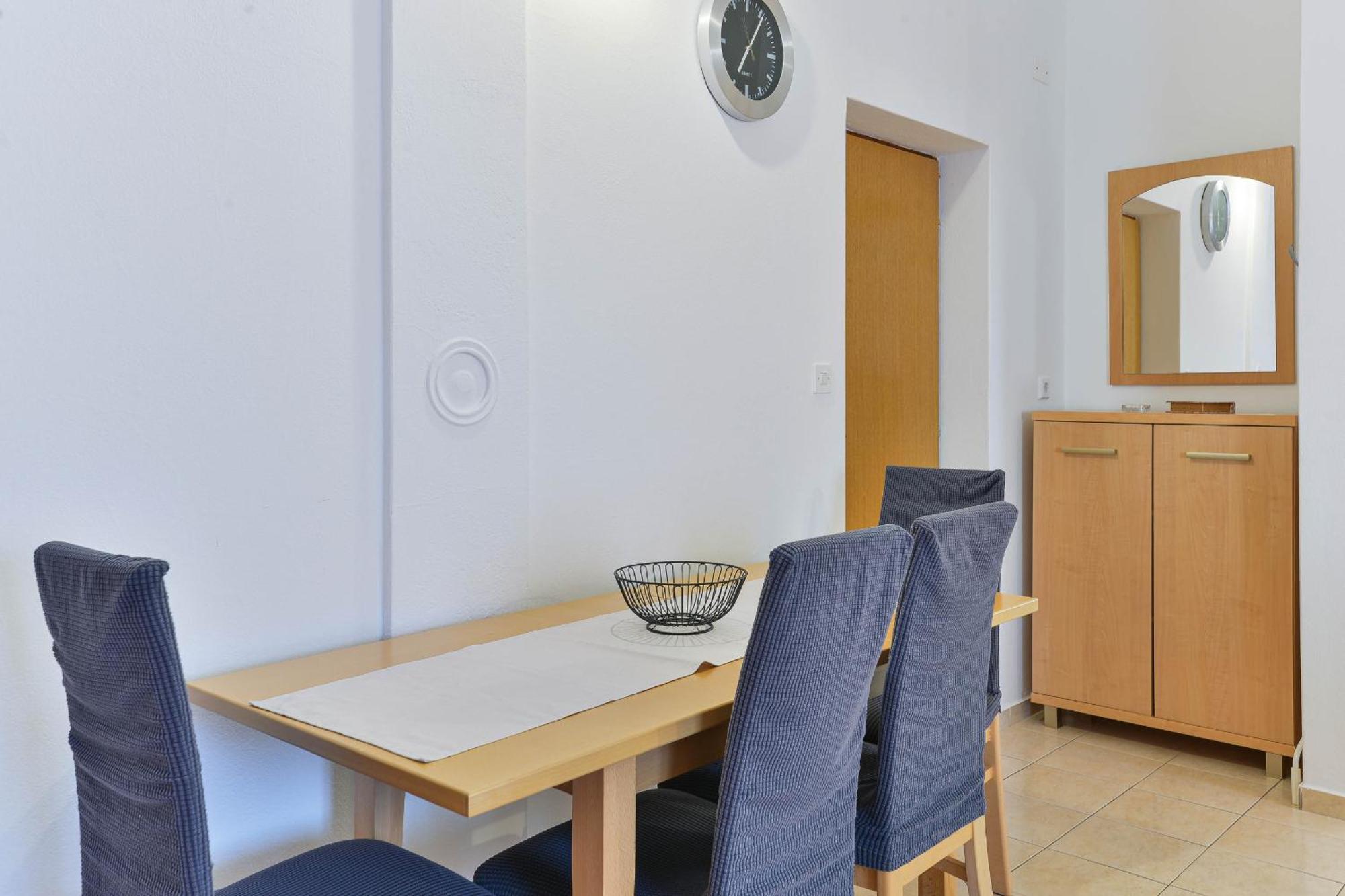 Apartment House Inga Vir Εξωτερικό φωτογραφία