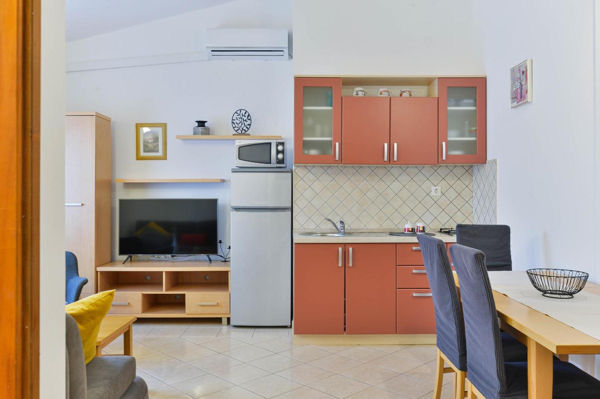 Apartment House Inga Vir Εξωτερικό φωτογραφία