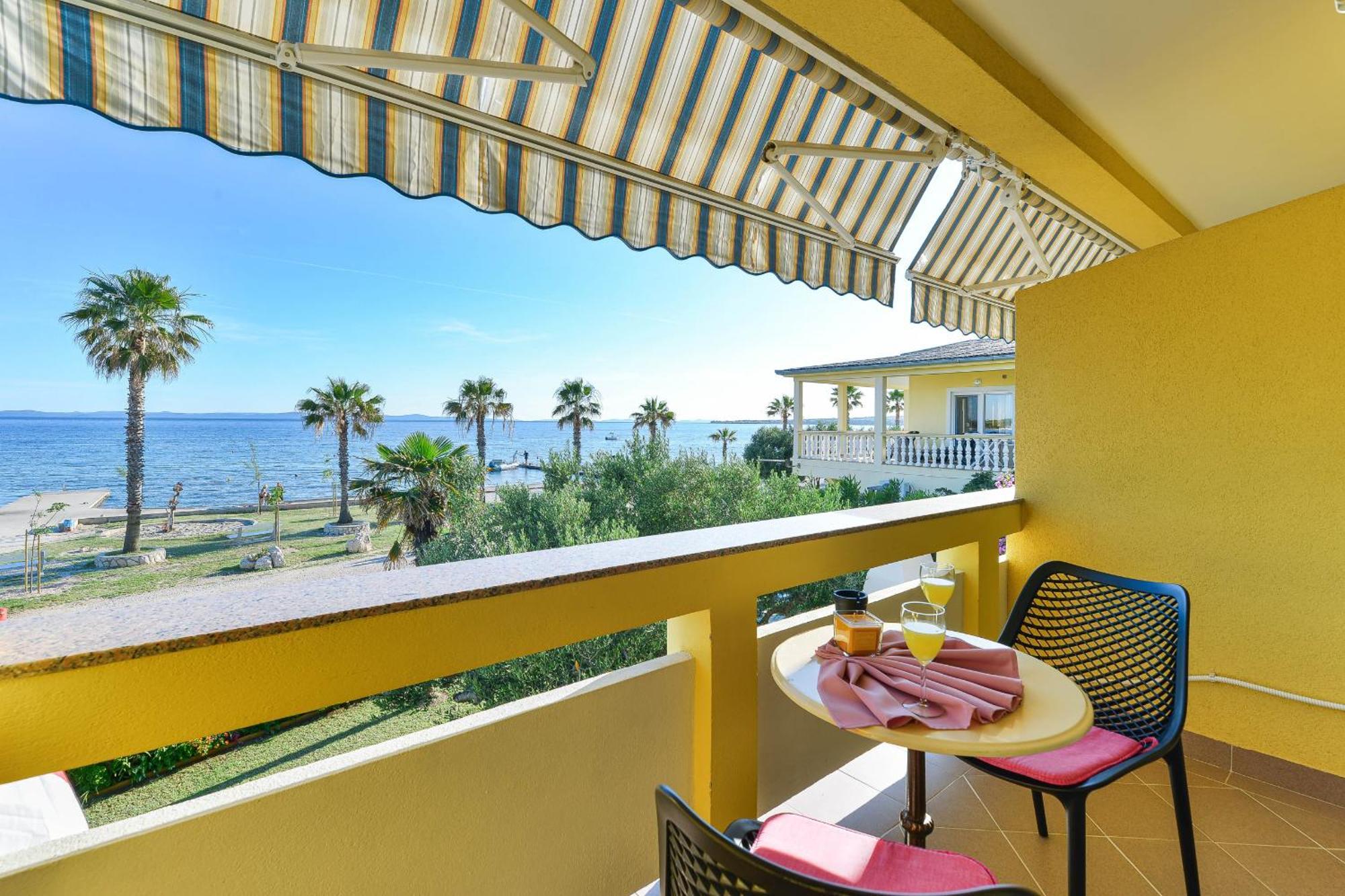 Apartment House Inga Vir Εξωτερικό φωτογραφία