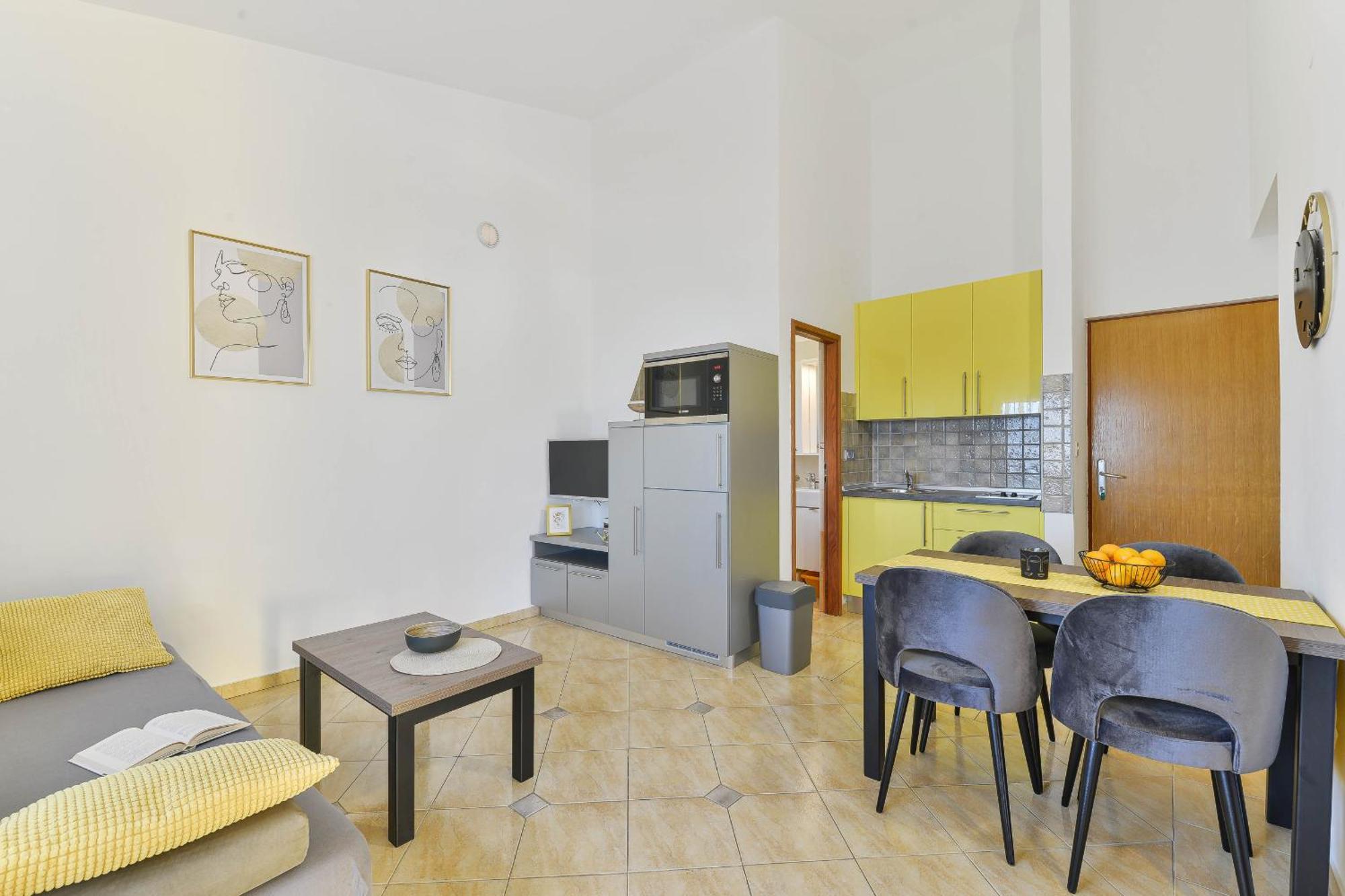 Apartment House Inga Vir Εξωτερικό φωτογραφία