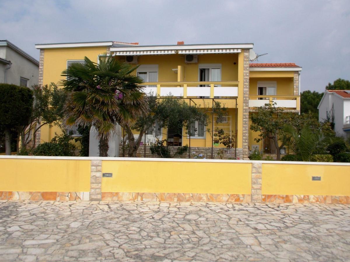 Apartment House Inga Vir Εξωτερικό φωτογραφία