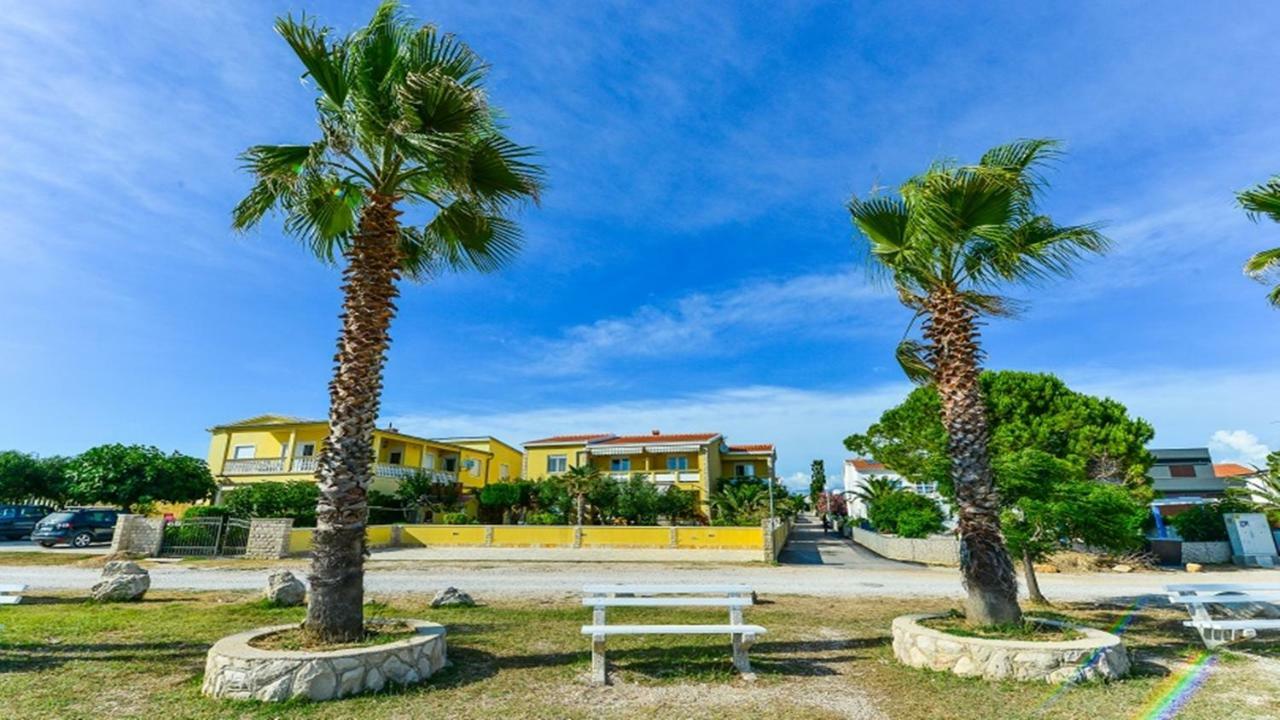 Apartment House Inga Vir Εξωτερικό φωτογραφία